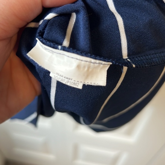 UNDER ARMOUR // MENS POLO LOOSE FIT HEATGEAR - Picture 5 of 6